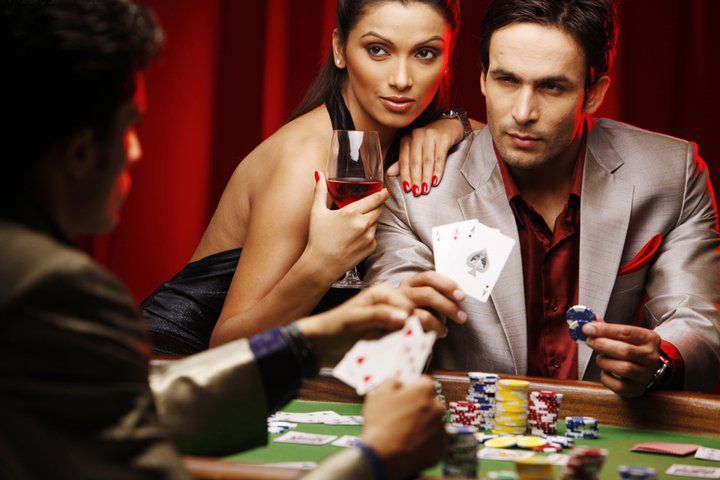 European Roulette: 37-number wheel with live spins European Roulette wheel and betting layout